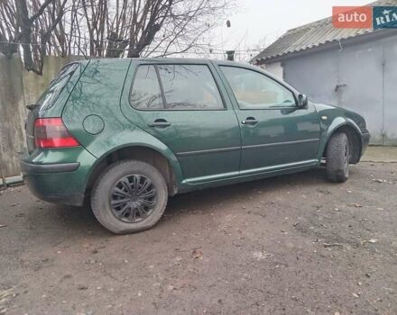 Зеленый Фольксваген Гольф, объемом двигателя 1.39 л и пробегом 276 тыс. км за 3150 $, фото 2 на Automoto.ua