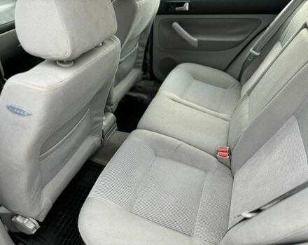 Зеленый Фольксваген Гольф, объемом двигателя 1.4 л и пробегом 217 тыс. км за 3200 $, фото 11 на Automoto.ua