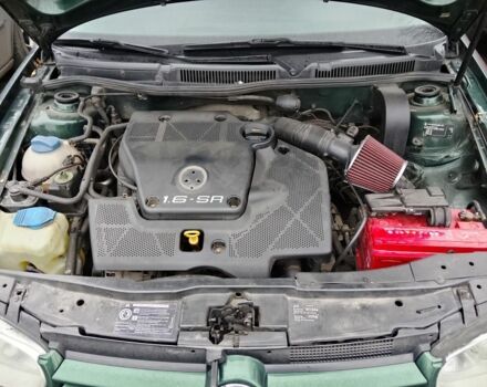 Зеленый Фольксваген Гольф, объемом двигателя 1.6 л и пробегом 345 тыс. км за 2200 $, фото 23 на Automoto.ua