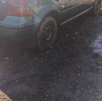 Зеленый Фольксваген Гольф, объемом двигателя 1.6 л и пробегом 400 тыс. км за 3200 $, фото 6 на Automoto.ua