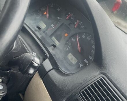 Зеленый Фольксваген Гольф, объемом двигателя 2 л и пробегом 349 тыс. км за 1999 $, фото 4 на Automoto.ua