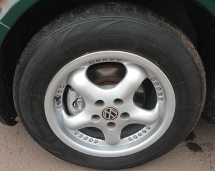 Зелений Фольксваген Гольф, об'ємом двигуна 1.6 л та пробігом 400 тис. км за 3450 $, фото 11 на Automoto.ua