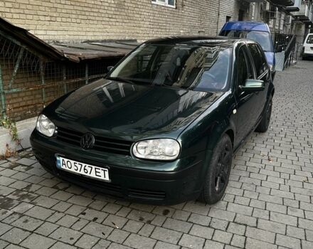 Зеленый Фольксваген Гольф, объемом двигателя 1.4 л и пробегом 300 тыс. км за 3100 $, фото 1 на Automoto.ua