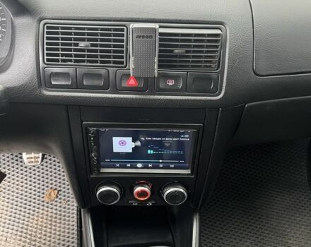 Зелений Фольксваген Гольф, об'ємом двигуна 1.6 л та пробігом 302 тис. км за 3800 $, фото 12 на Automoto.ua