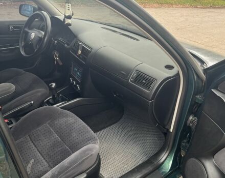 Зелений Фольксваген Гольф, об'ємом двигуна 1.6 л та пробігом 302 тис. км за 3800 $, фото 13 на Automoto.ua