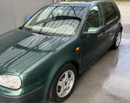 Зелений Фольксваген Гольф, об'ємом двигуна 1.9 л та пробігом 377 тис. км за 2200 $, фото 1 на Automoto.ua