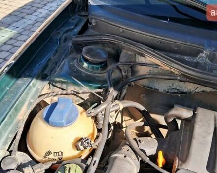 Зеленый Фольксваген Гольф, объемом двигателя 1.39 л и пробегом 227 тыс. км за 3500 $, фото 4 на Automoto.ua