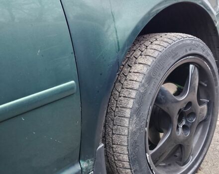 Зеленый Фольксваген Гольф, объемом двигателя 1.6 л и пробегом 345 тыс. км за 2200 $, фото 22 на Automoto.ua