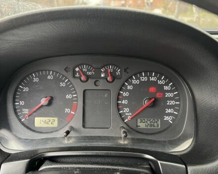 Зелений Фольксваген Гольф, об'ємом двигуна 1.6 л та пробігом 302 тис. км за 3800 $, фото 11 на Automoto.ua