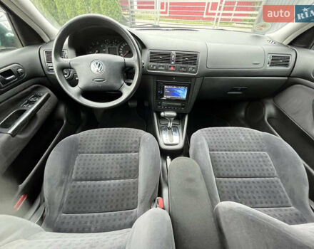 Зеленый Фольксваген Гольф, объемом двигателя 1.6 л и пробегом 221 тыс. км за 5200 $, фото 31 на Automoto.ua