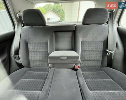 Зеленый Фольксваген Гольф, объемом двигателя 1.6 л и пробегом 221 тыс. км за 5200 $, фото 29 на Automoto.ua