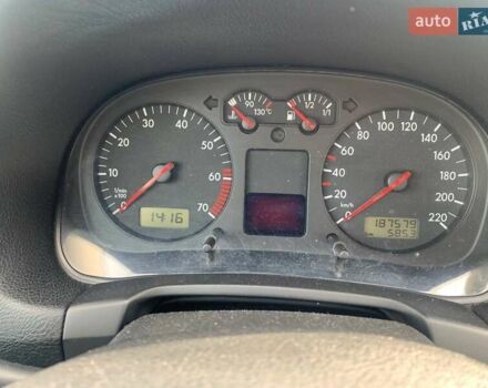 Зелений Фольксваген Гольф, об'ємом двигуна 1.4 л та пробігом 187 тис. км за 4700 $, фото 17 на Automoto.ua