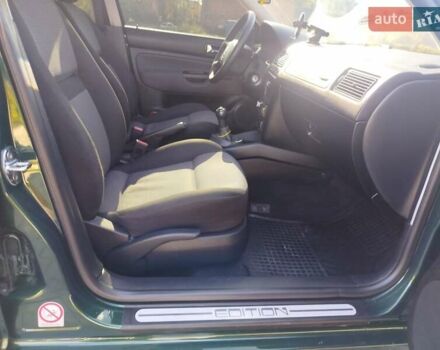 Фольксваген Гольф 2000 в Коломые на Automoto.ua Зеленый Фольксваген Гольф, объемом двигателя 1.6 л и пробегом 307 тыс. км за 4200 $, фото 24 на Automoto.ua