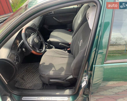 Зелений Фольксваген Гольф, об'ємом двигуна 1.4 л та пробігом 187 тис. км за 4700 $, фото 1 на Automoto.ua