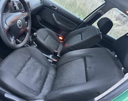 Зелений Фольксваген Гольф, об'ємом двигуна 1.6 л та пробігом 250 тис. км за 2900 $, фото 3 на Automoto.ua