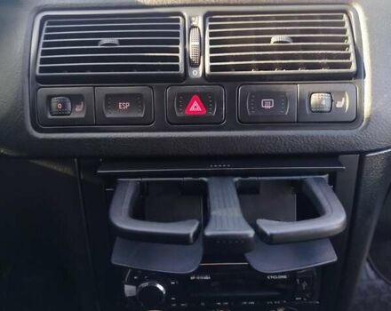 Фольксваген Гольф 2000 в Коломые на Automoto.ua Зеленый Фольксваген Гольф, объемом двигателя 1.6 л и пробегом 307 тыс. км за 4200 $, фото 30 на Automoto.ua