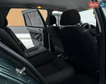 Зеленый Фольксваген Гольф, объемом двигателя 1.39 л и пробегом 300 тыс. км за 2950 $, фото 26 на Automoto.ua