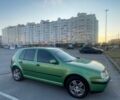 Зеленый Фольксваген Гольф, объемом двигателя 1.39 л и пробегом 240 тыс. км за 3500 $, фото 1 на Automoto.ua