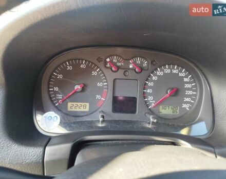 Фольксваген Гольф 2000 в Коломые на Automoto.ua Зеленый Фольксваген Гольф, объемом двигателя 1.6 л и пробегом 307 тыс. км за 4200 $, фото 21 на Automoto.ua