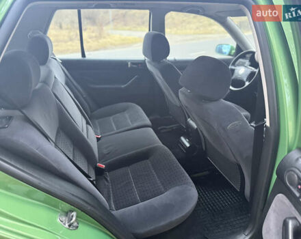 Зеленый Фольксваген Гольф, объемом двигателя 1.39 л и пробегом 160 тыс. км за 4499 $, фото 66 на Automoto.ua
