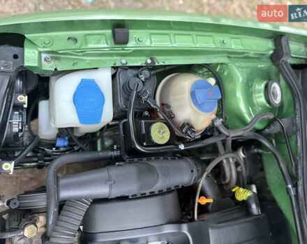 Зеленый Фольксваген Гольф, объемом двигателя 1.39 л и пробегом 160 тыс. км за 4499 $, фото 15 на Automoto.ua