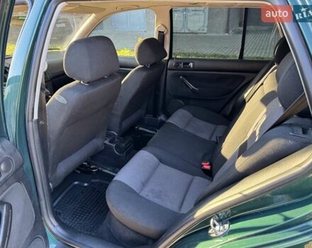 Зеленый Фольксваген Гольф, объемом двигателя 1.6 л и пробегом 250 тыс. км за 4000 $, фото 19 на Automoto.ua