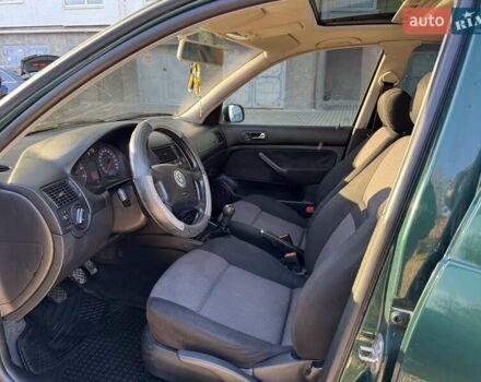 Зеленый Фольксваген Гольф, объемом двигателя 1.6 л и пробегом 250 тыс. км за 4000 $, фото 12 на Automoto.ua
