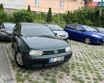 Зеленый Фольксваген Гольф, объемом двигателя 1.6 л и пробегом 221 тыс. км за 5200 $, фото 5 на Automoto.ua