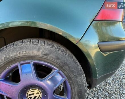 Зеленый Фольксваген Гольф, объемом двигателя 1.6 л и пробегом 250 тыс. км за 4000 $, фото 6 на Automoto.ua