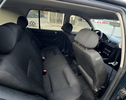 Зеленый Фольксваген Гольф, объемом двигателя 1.6 л и пробегом 298 тыс. км за 4799 $, фото 4 на Automoto.ua