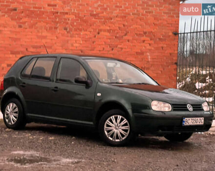 Зеленый Фольксваген Гольф, объемом двигателя 1.39 л и пробегом 210 тыс. км за 2650 $, фото 3 на Automoto.ua