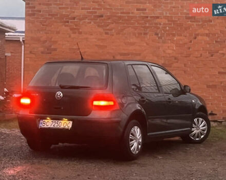 Зеленый Фольксваген Гольф, объемом двигателя 1.39 л и пробегом 210 тыс. км за 2650 $, фото 9 на Automoto.ua