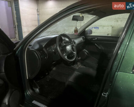 Зеленый Фольксваген Гольф, объемом двигателя 1.39 л и пробегом 210 тыс. км за 2650 $, фото 16 на Automoto.ua