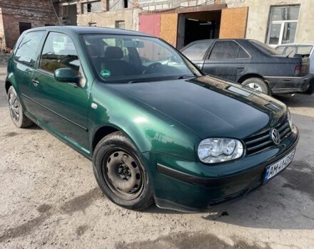 Зеленый Фольксваген Гольф, объемом двигателя 1.4 л и пробегом 230 тыс. км за 3500 $, фото 3 на Automoto.ua