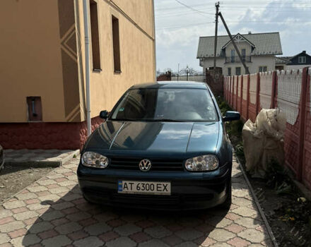 Зеленый Фольксваген Гольф, объемом двигателя 1.6 л и пробегом 238 тыс. км за 3750 $, фото 2 на Automoto.ua