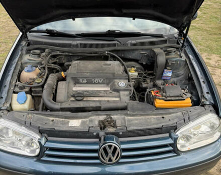 Зеленый Фольксваген Гольф, объемом двигателя 1.39 л и пробегом 258 тыс. км за 4350 $, фото 21 на Automoto.ua