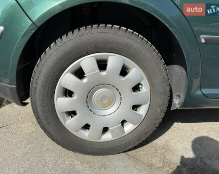 Зелений Фольксваген Гольф, об'ємом двигуна 1.6 л та пробігом 252 тис. км за 3600 $, фото 9 на Automoto.ua