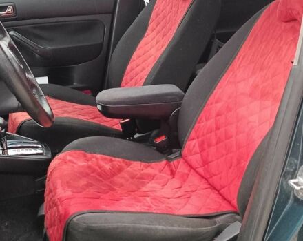 Зеленый Фольксваген Гольф, объемом двигателя 1.6 л и пробегом 170 тыс. км за 4990 $, фото 22 на Automoto.ua