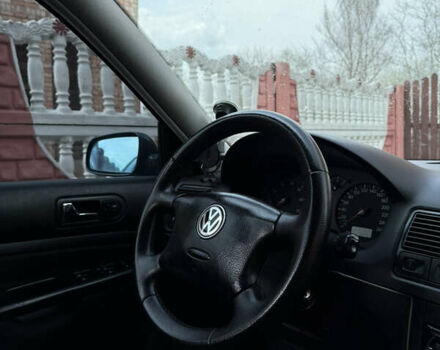 Зеленый Фольксваген Гольф, объемом двигателя 1.6 л и пробегом 238 тыс. км за 3750 $, фото 7 на Automoto.ua