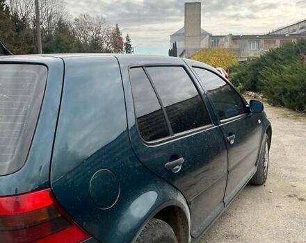 Зеленый Фольксваген Гольф, объемом двигателя 1.6 л и пробегом 218 тыс. км за 4150 $, фото 3 на Automoto.ua