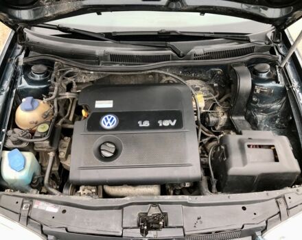 Зеленый Фольксваген Гольф, объемом двигателя 1.6 л и пробегом 251 тыс. км за 4350 $, фото 12 на Automoto.ua