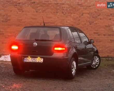 Зеленый Фольксваген Гольф, объемом двигателя 1.39 л и пробегом 210 тыс. км за 2650 $, фото 8 на Automoto.ua