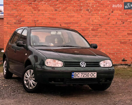 Зеленый Фольксваген Гольф, объемом двигателя 1.39 л и пробегом 210 тыс. км за 2650 $, фото 1 на Automoto.ua