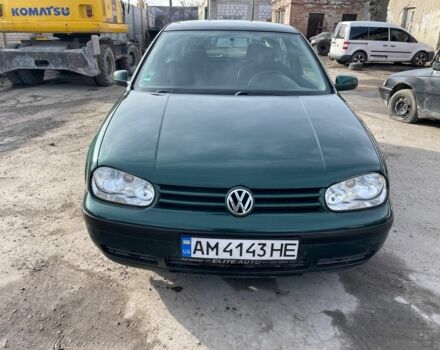 Зеленый Фольксваген Гольф, объемом двигателя 1.4 л и пробегом 230 тыс. км за 3500 $, фото 1 на Automoto.ua