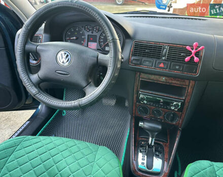 Зеленый Фольксваген Гольф, объемом двигателя 1.6 л и пробегом 204 тыс. км за 4800 $, фото 18 на Automoto.ua