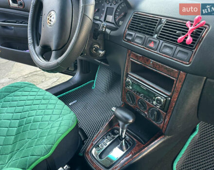 Зеленый Фольксваген Гольф, объемом двигателя 1.6 л и пробегом 204 тыс. км за 4800 $, фото 16 на Automoto.ua