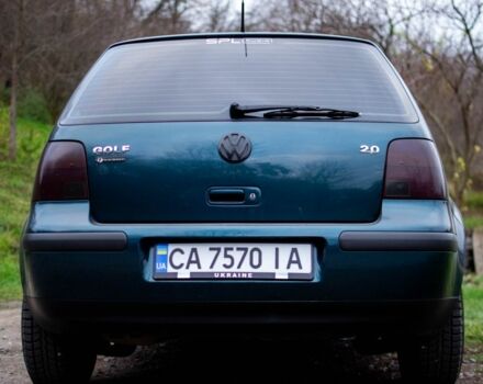 Зеленый Фольксваген Гольф, объемом двигателя 2 л и пробегом 250 тыс. км за 3950 $, фото 4 на Automoto.ua