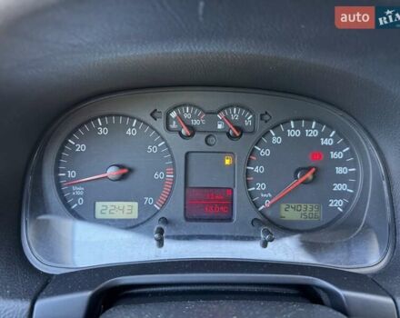 Зеленый Фольксваген Гольф, объемом двигателя 1.4 л и пробегом 240 тыс. км за 4250 $, фото 10 на Automoto.ua