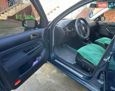 Зеленый Фольксваген Гольф, объемом двигателя 1.6 л и пробегом 204 тыс. км за 4800 $, фото 9 на Automoto.ua