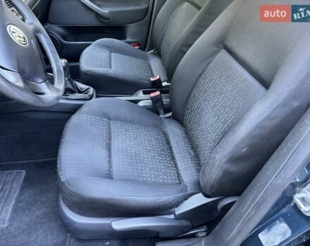 Зеленый Фольксваген Гольф, объемом двигателя 1.4 л и пробегом 240 тыс. км за 4250 $, фото 11 на Automoto.ua